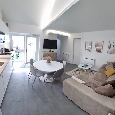 Casita Planta Baja Sabaris Apartamento